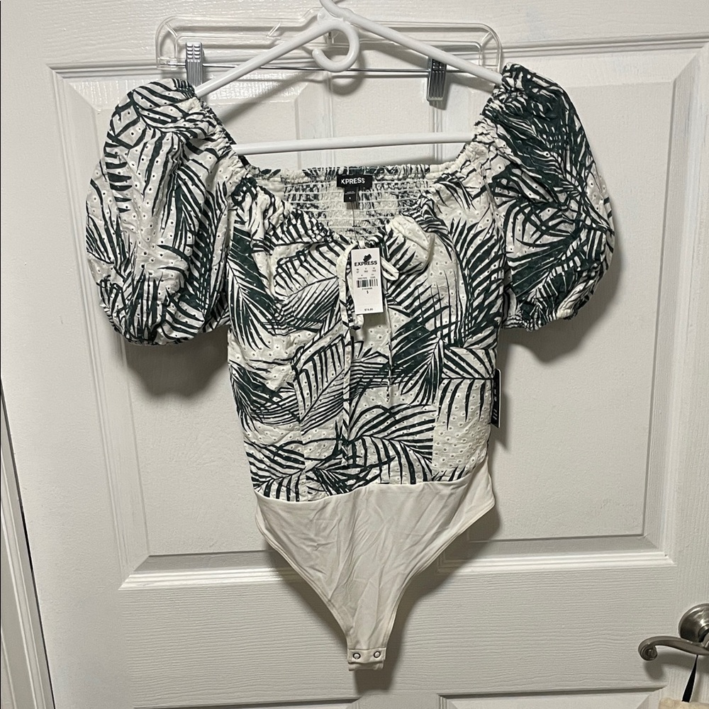 Chaps Leaf Print Kids Bodysuit in Green and White